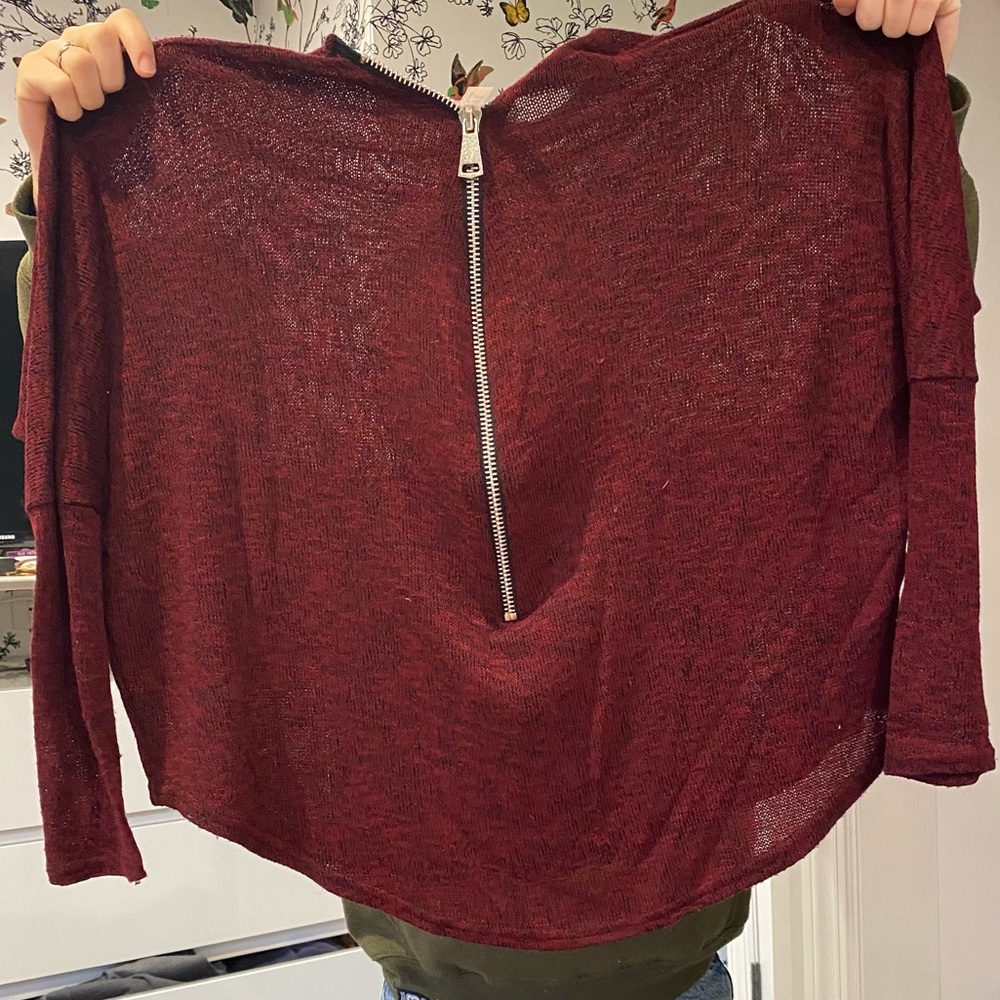 Light red sweater with zipper
